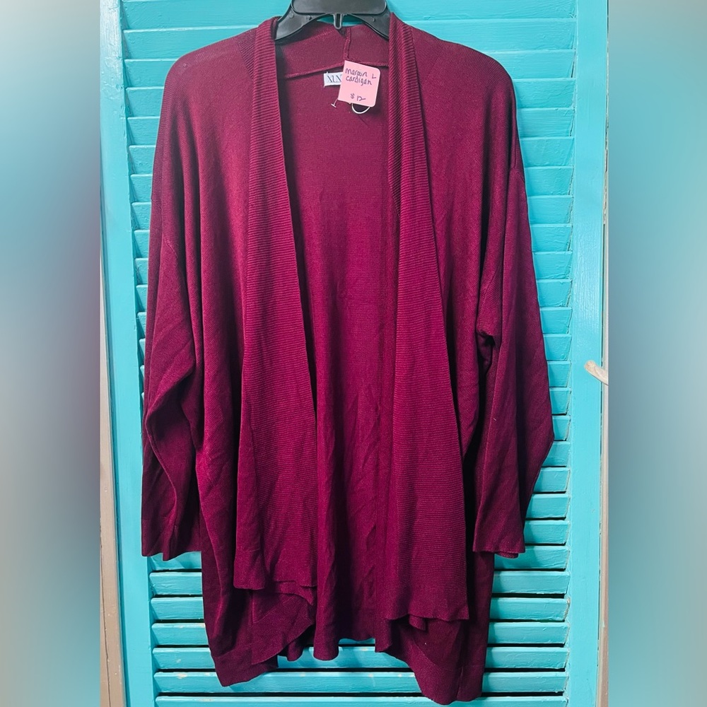 Ladies XL new with tags burgundy cardigan